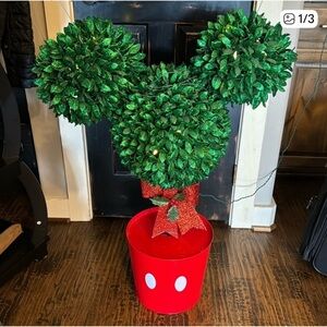 Disney Mickey Mouse Topiary